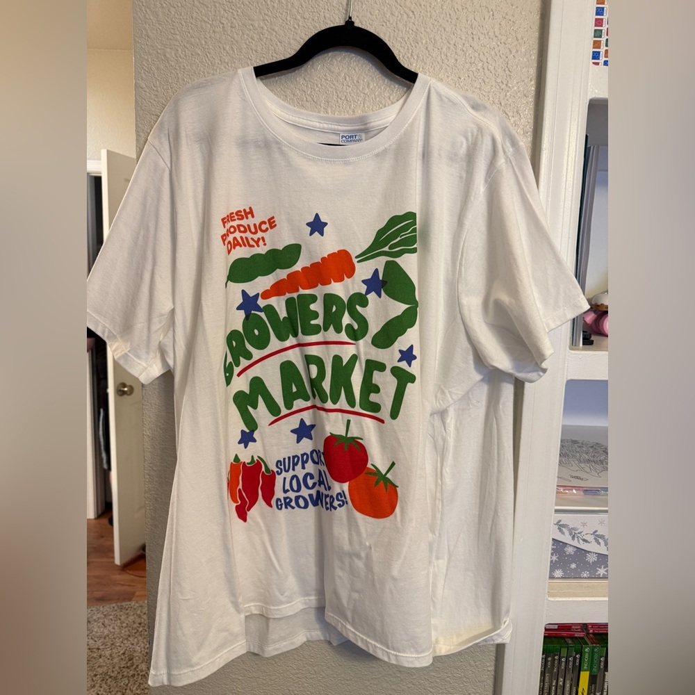 NWOT FARMERS MARKET TOP